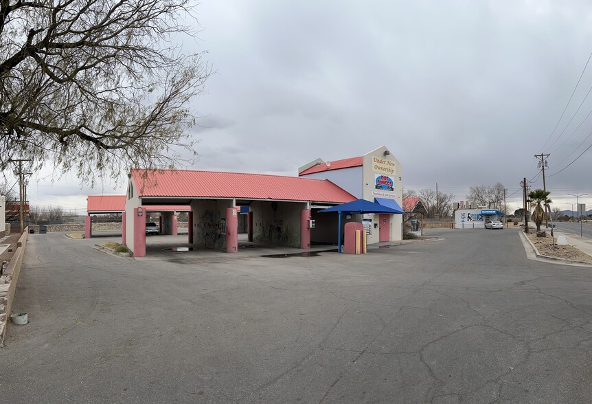 130 S Yarbrough Dr, El Paso, TX for sale - Building Photo - Image 1 of 17