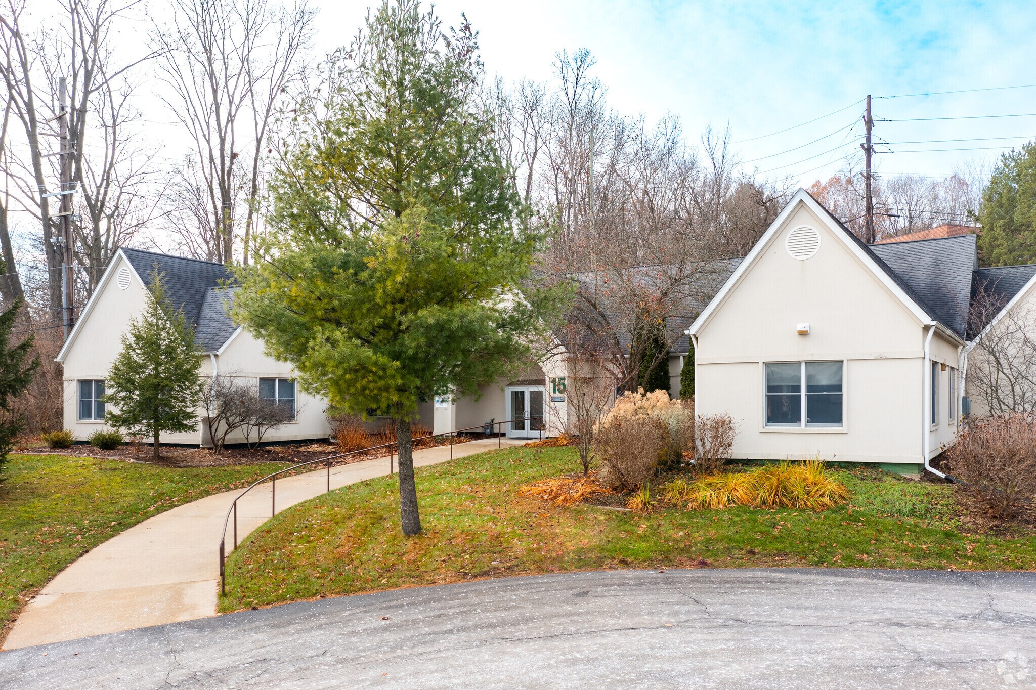 5-25 Research Dr, Ann Arbor, MI for sale Primary Photo- Image 1 of 1