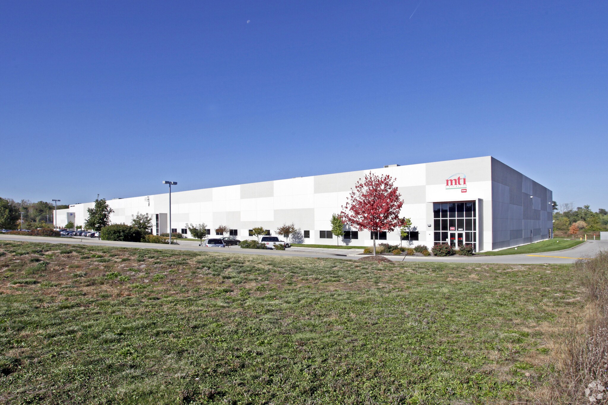 8901-8941 Springdale Ave, Berkeley, MO for lease Building Photo- Image 1 of 6