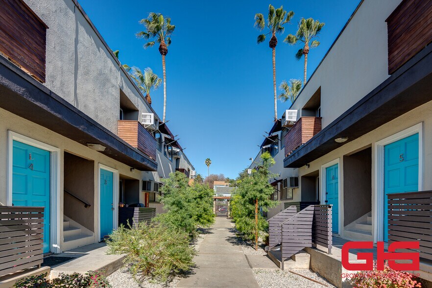 278 E Washington Blvd, Pasadena, CA 91104