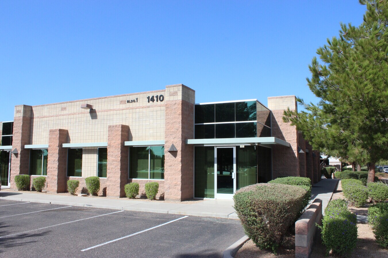 1410 W Guadalupe Rd, Gilbert, AZ 85233