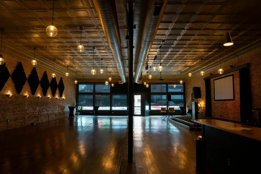 1206 Main Ave, Crete, NE for sale - Building Photo - Image 3 of 9