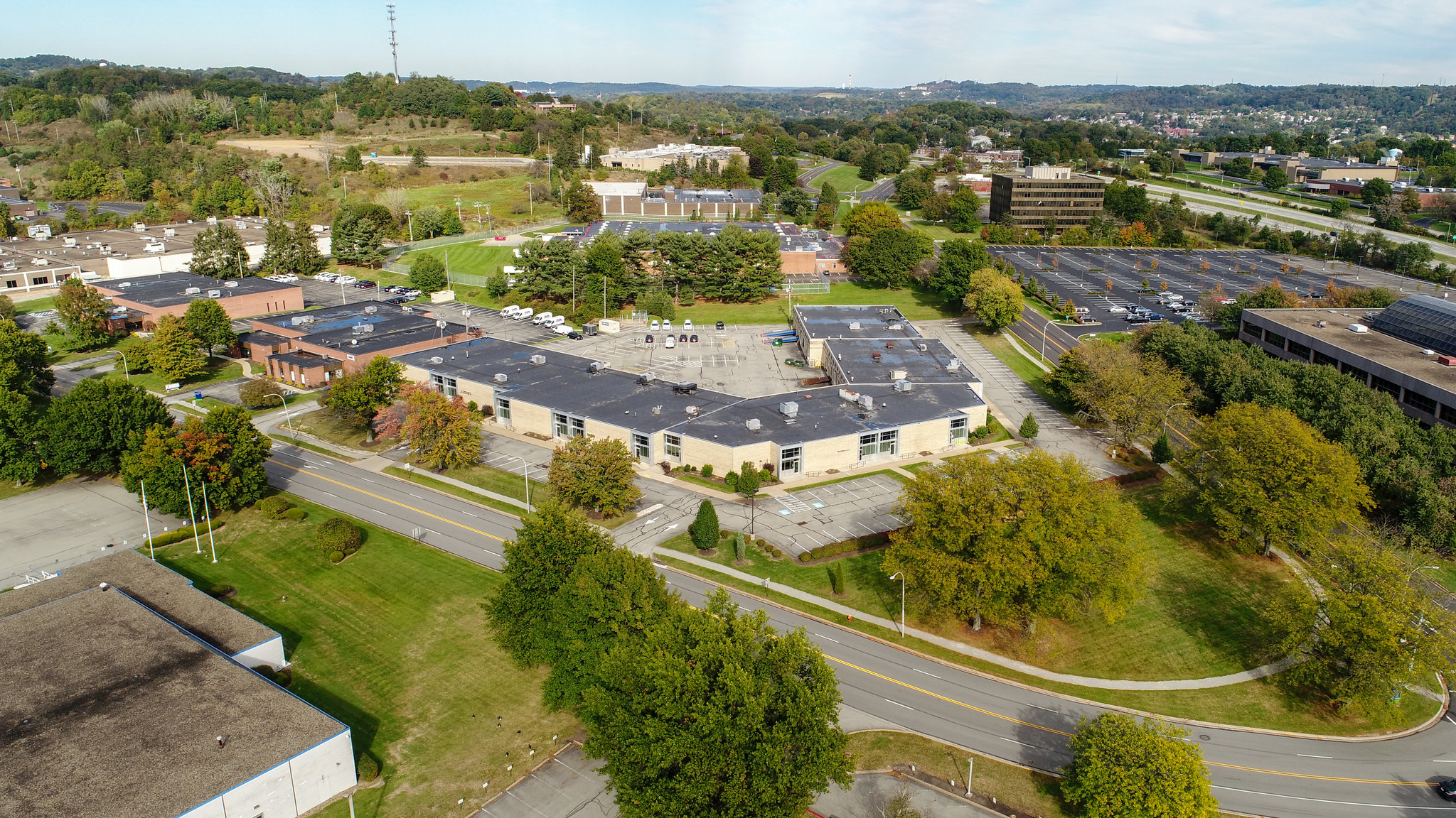 522-540 Alpha Dr, Pittsburgh, PA for lease Building Photo- Image 1 of 6