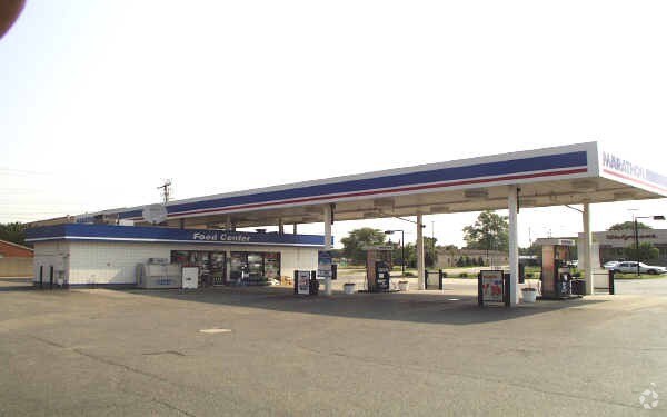 31015 Hoover Rd, Warren, MI for sale - Building Photo - Image 1 of 1