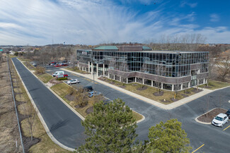 More details for 17950 W Corporate Dr, Brookfield, WI - Office for Lease