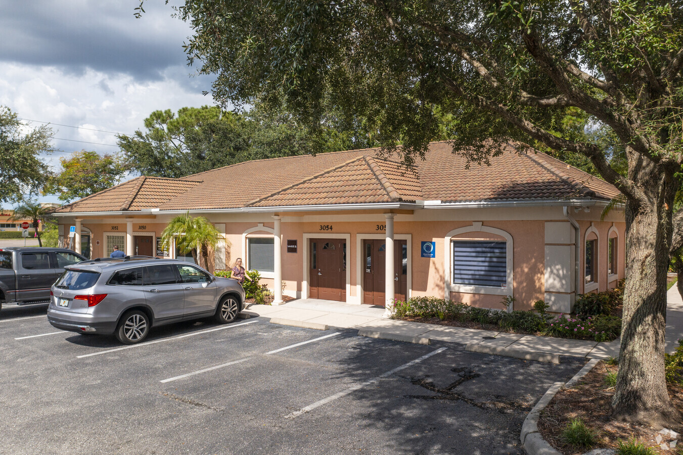 3030-3066 University Pky, Sarasota, FL 34243 | LoopNet