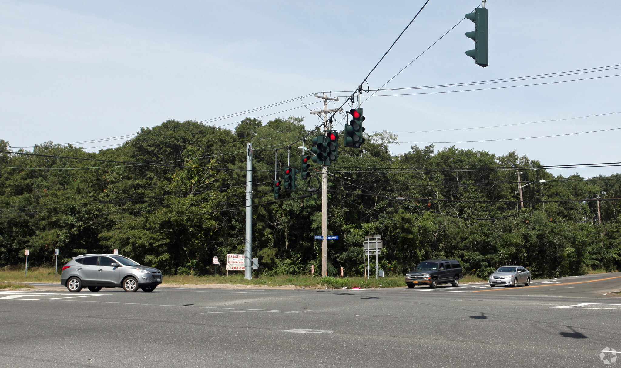 Veterans Memorial Hwy, Holbrook, NY for sale Building Photo- Image 1 of 2