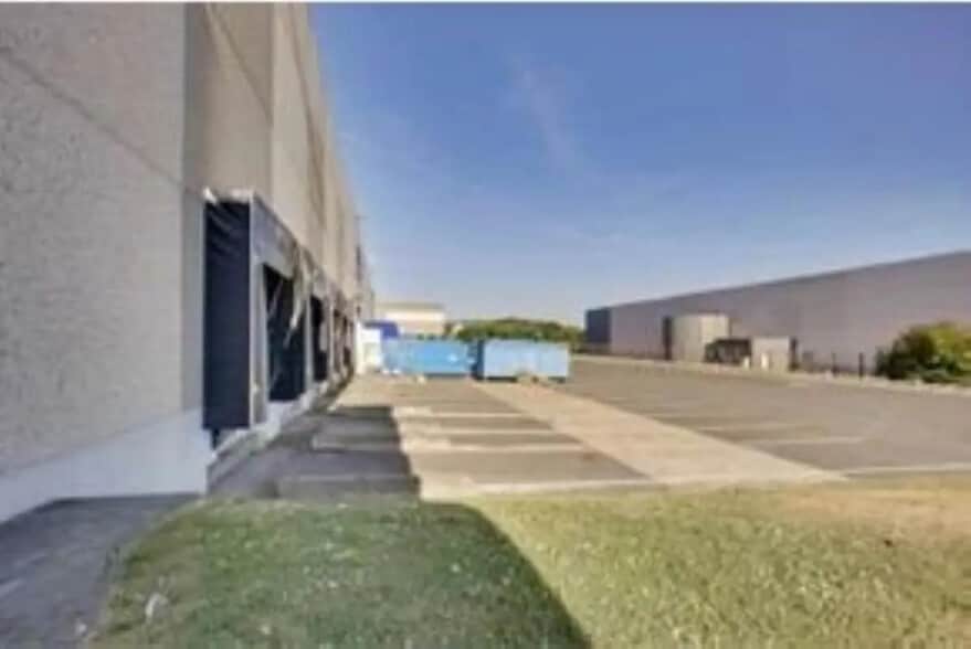 Industrial in Marly-la-Ville for lease - Building Photo - Image 2 of 7