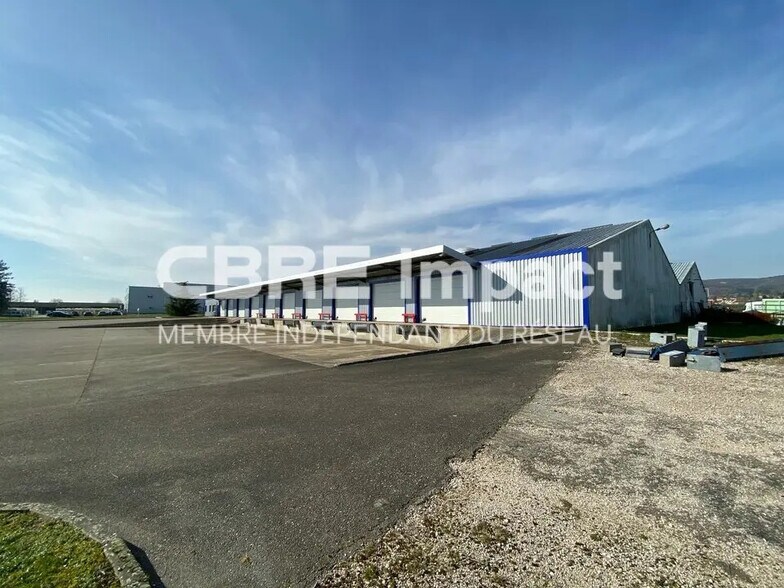 Flex in Couchey for lease - Building Photo - Image 3 of 10