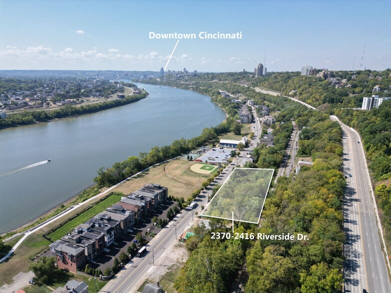 2370 Riverside dr, Cincinnati, OH for sale - Primary Photo - Image 1 of 6