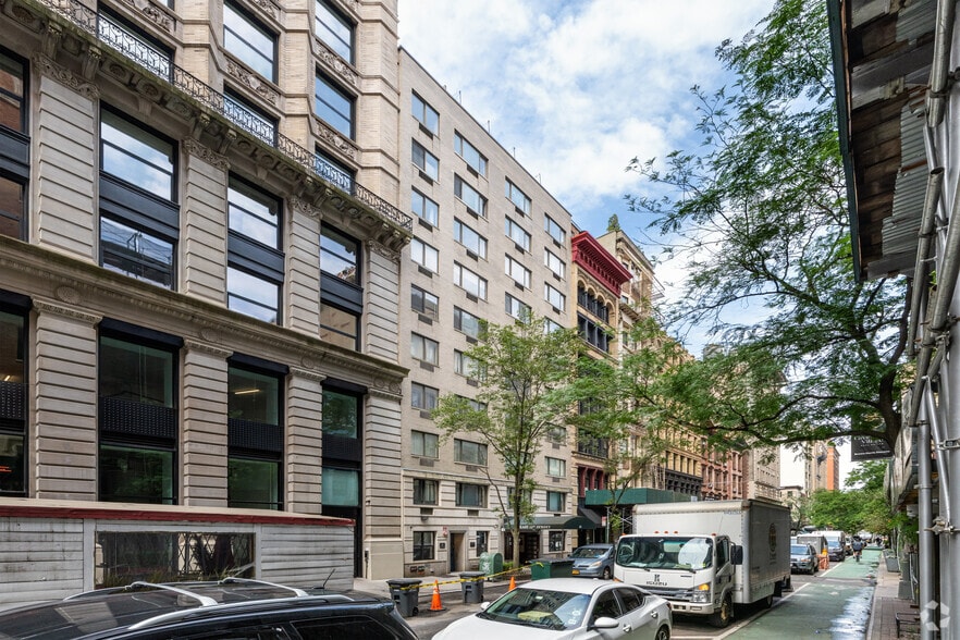 44 E 12th St, New York, NY for lease - Primary Photo - Image 1 of 9