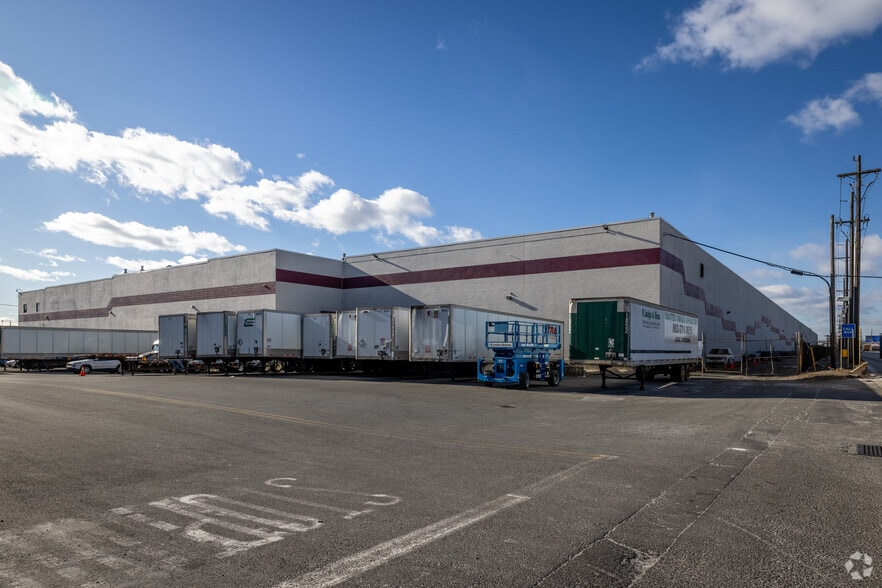 201 Bay Ave, Elizabeth, NJ for lease - Building Photo - Image 2 of 5