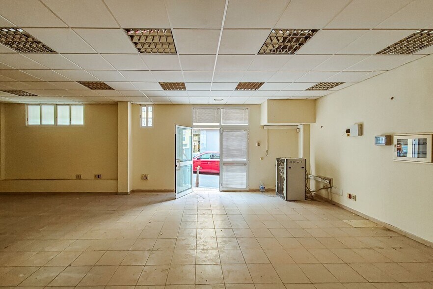 la, 229, LAS PALMAS, Las Palmas for sale - Interior Photo - Image 3 of 20