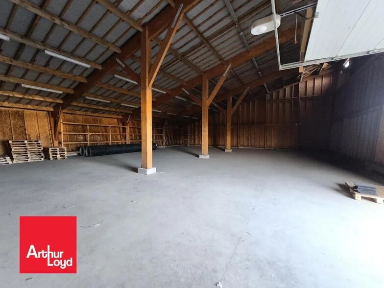 Flex in Thiron-Gardais for sale - Interior Photo - Image 1 of 4