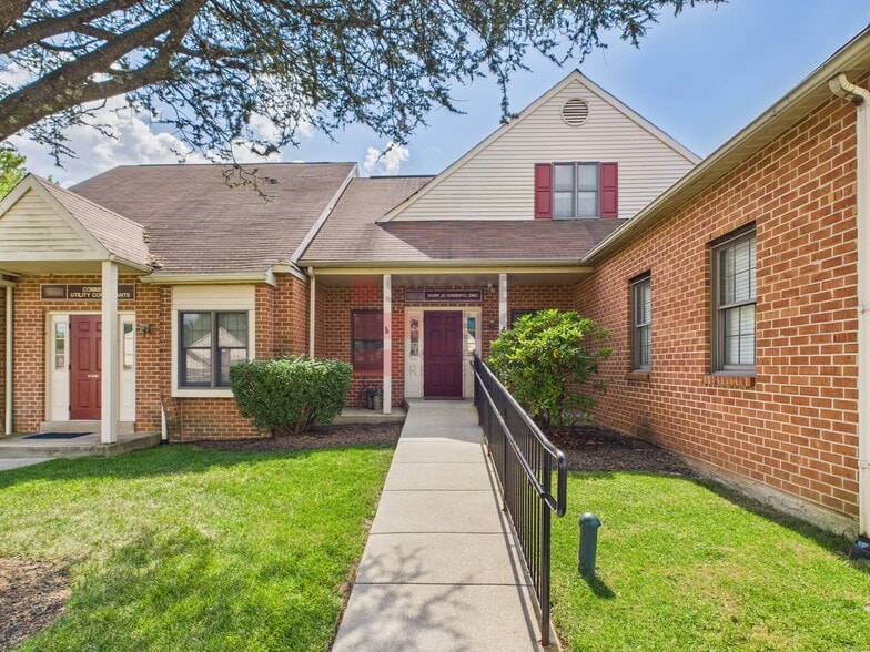 1550-1558 McDaniel Dr, West Chester, PA for sale - Building Photo - Image 1 of 4