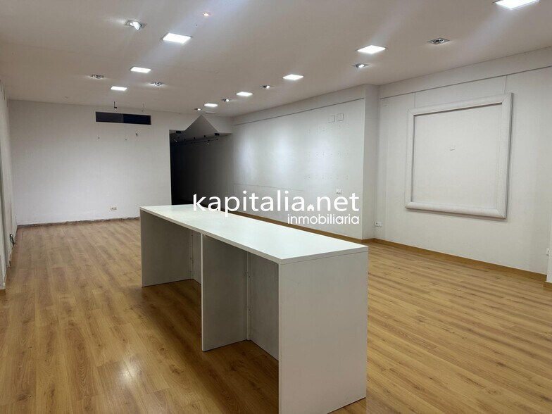 Retail in Ontinyent, Valencia for lease - Building Photo - Image 2 of 8