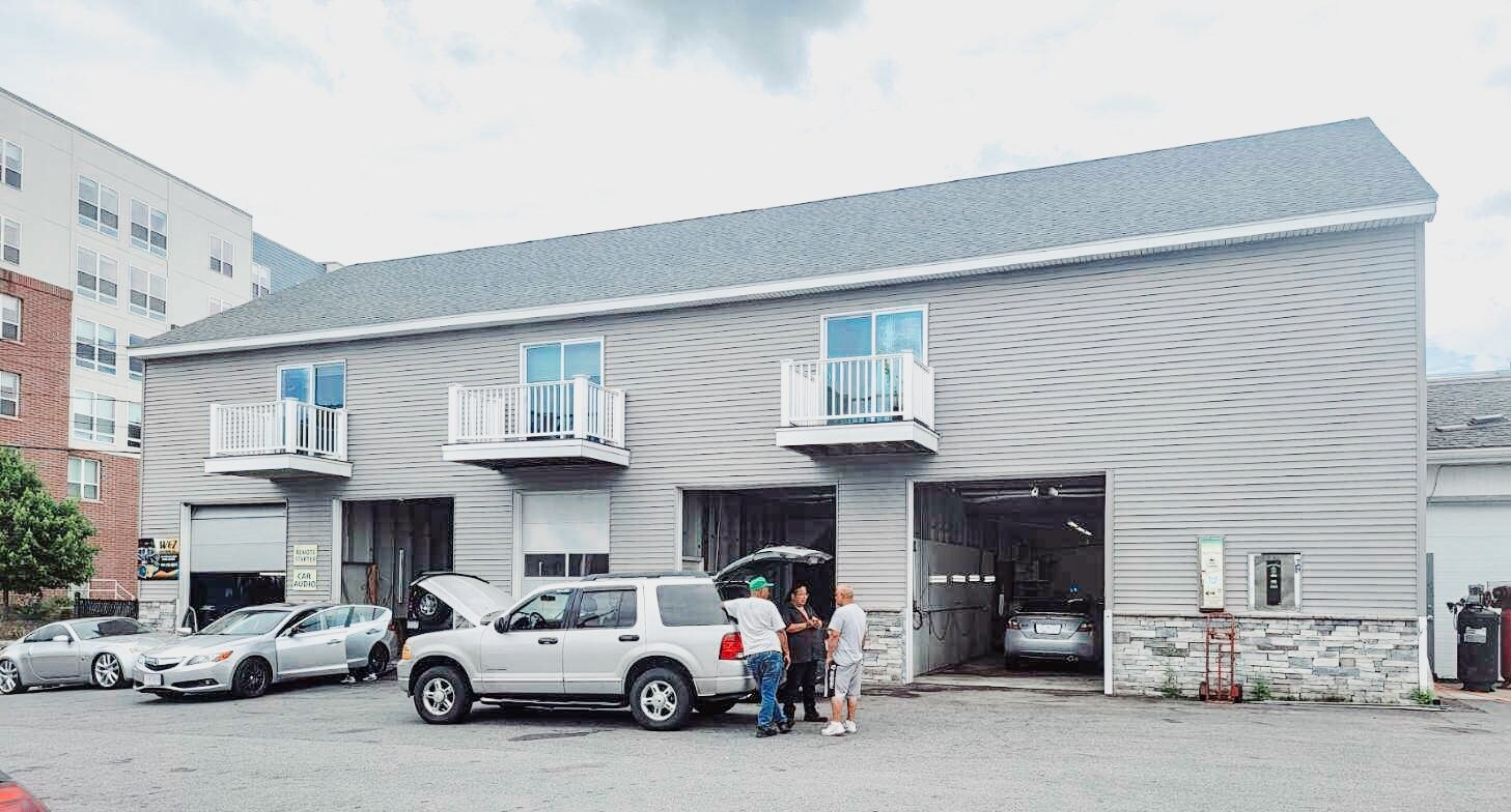 1317 Middlesex St, Lowell, MA 01851 The Palms Car Wash