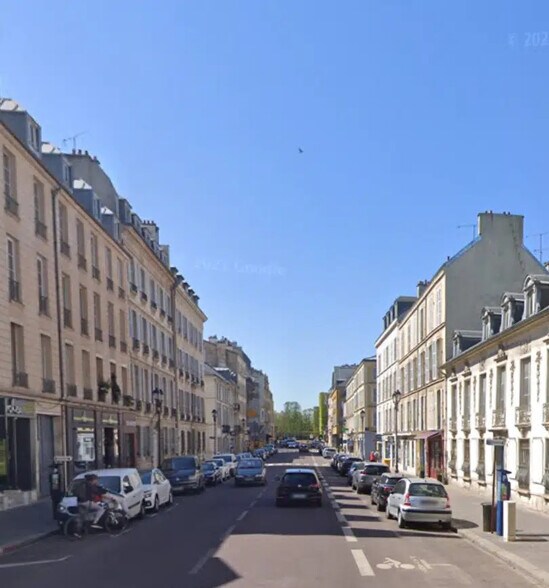 Retail in Versailles for lease - Building Photo - Image 2 of 4