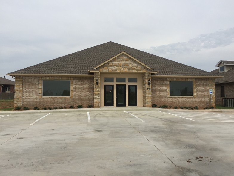 2256 NW 164th St, Edmond, OK for lease - Building Photo - Image 1 of 12