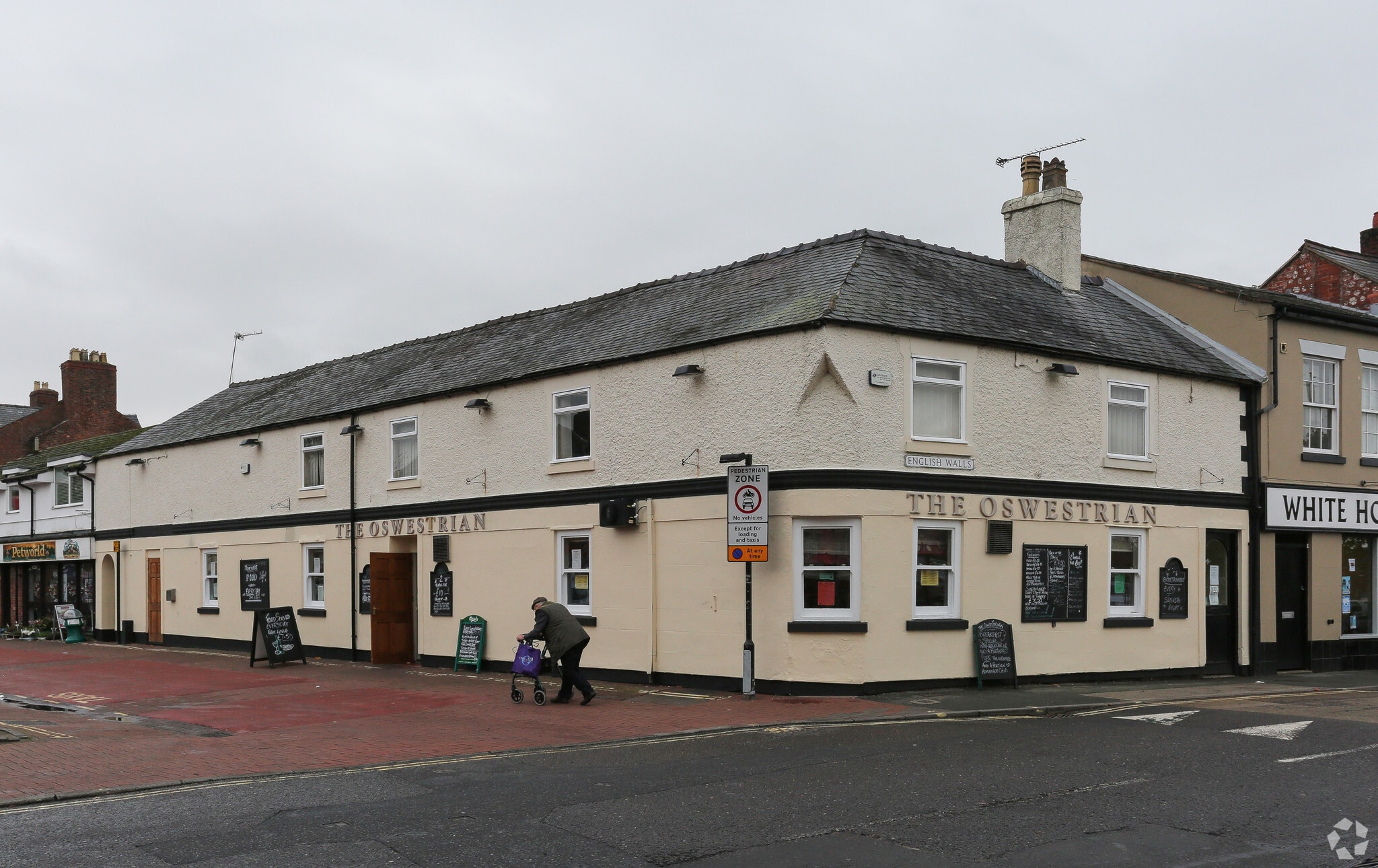 5-8 English Walls, Oswestry for sale Primary Photo- Image 1 of 1