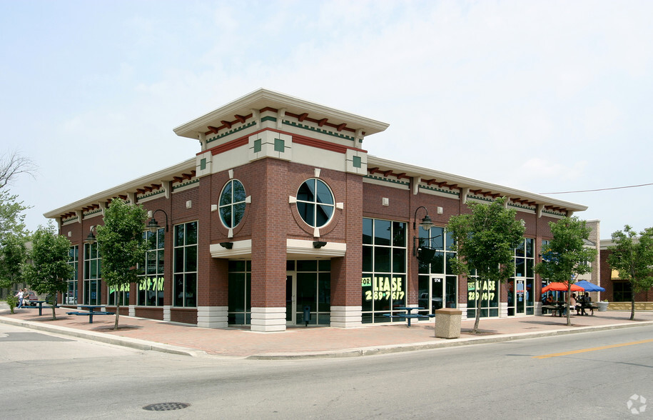 1712 W University Ave, Muncie, IN for lease - Primary Photo - Image 1 of 8