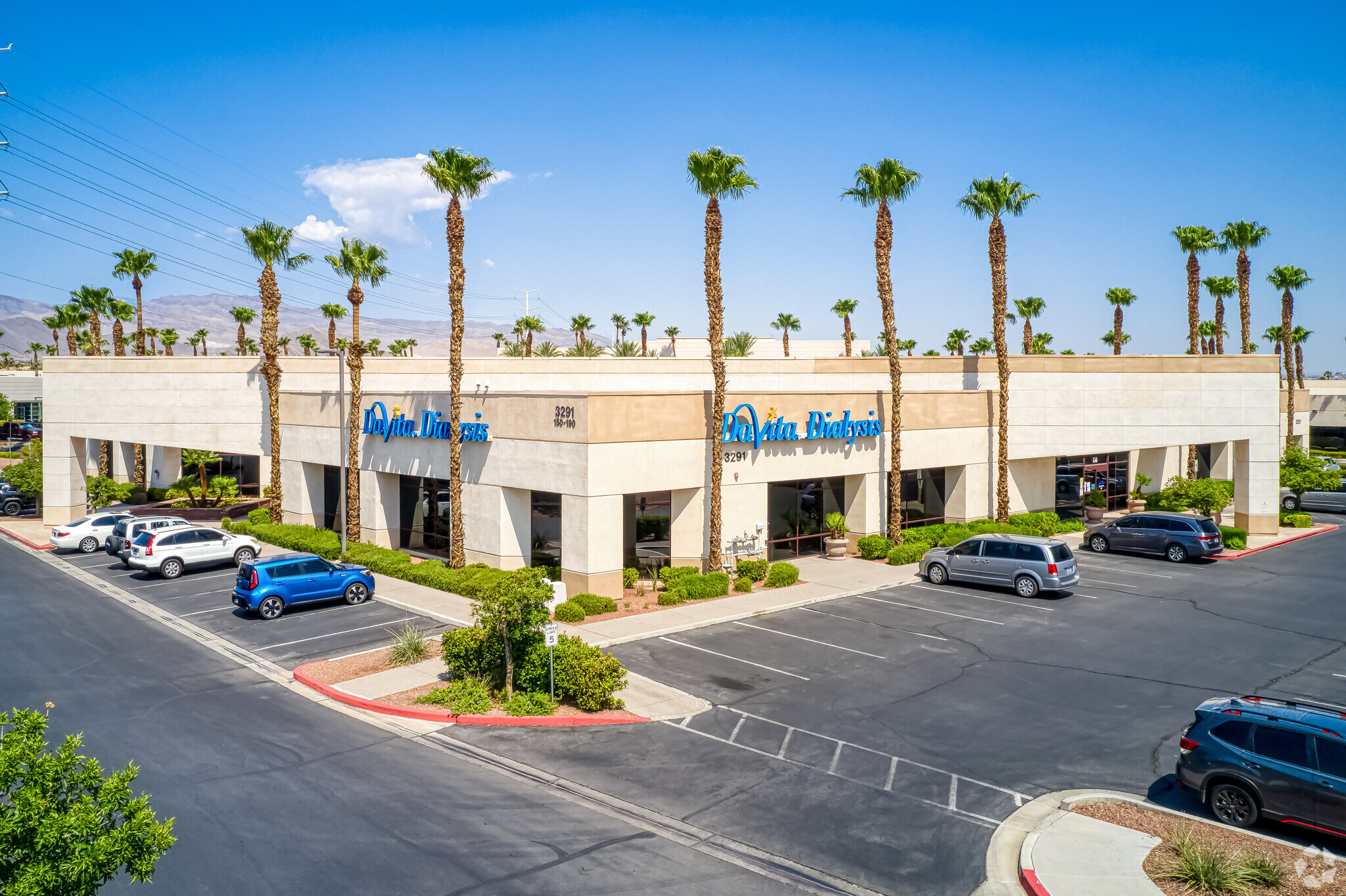 7660 W Cheyenne Ave, Las Vegas, NV for lease Building Photo- Image 1 of 61