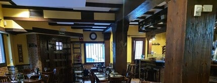 Retail in Madrid, Madrid for lease Interior Photo- Image 2 of 10