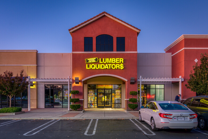 9400 Fairway Dr, Roseville, CA for lease - Building Photo - Image 1 of 9