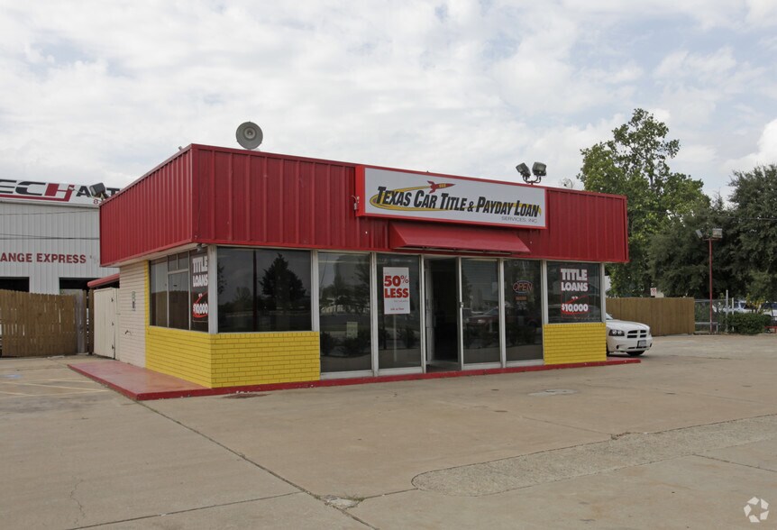 618 N Collins St, Arlington, TX for sale - Primary Photo - Image 1 of 1