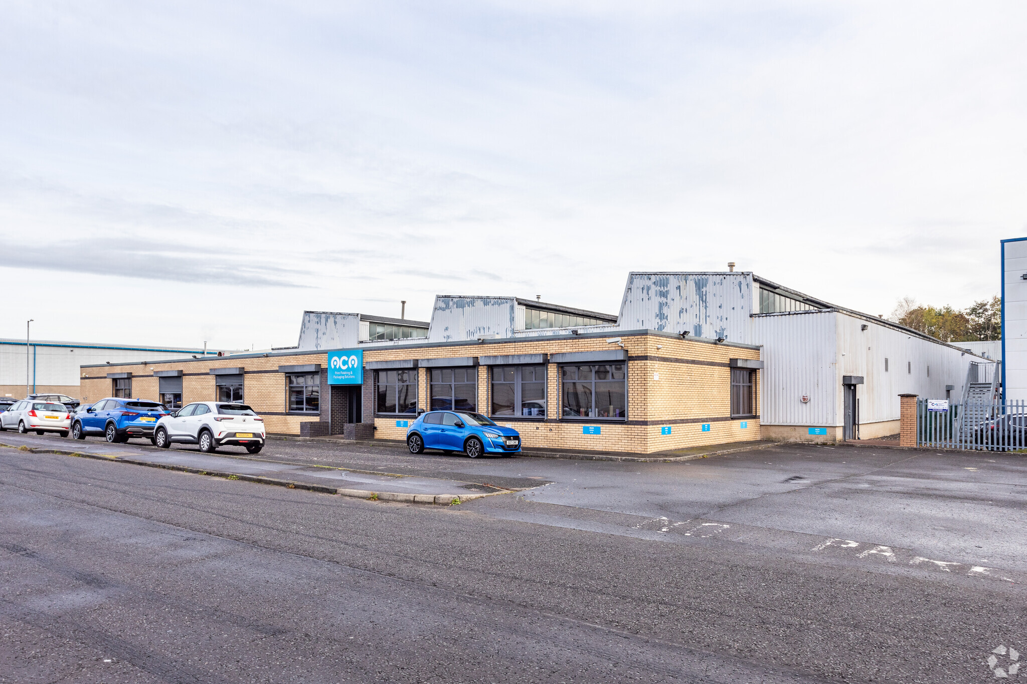 14 Cartside Av, Inchinnan for lease Primary Photo- Image 1 of 2