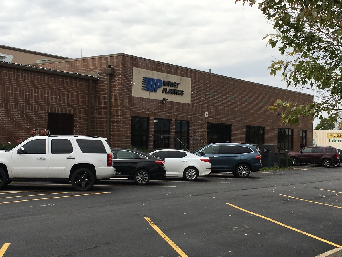 11419 Smith Dr, Huntley, IL 60142