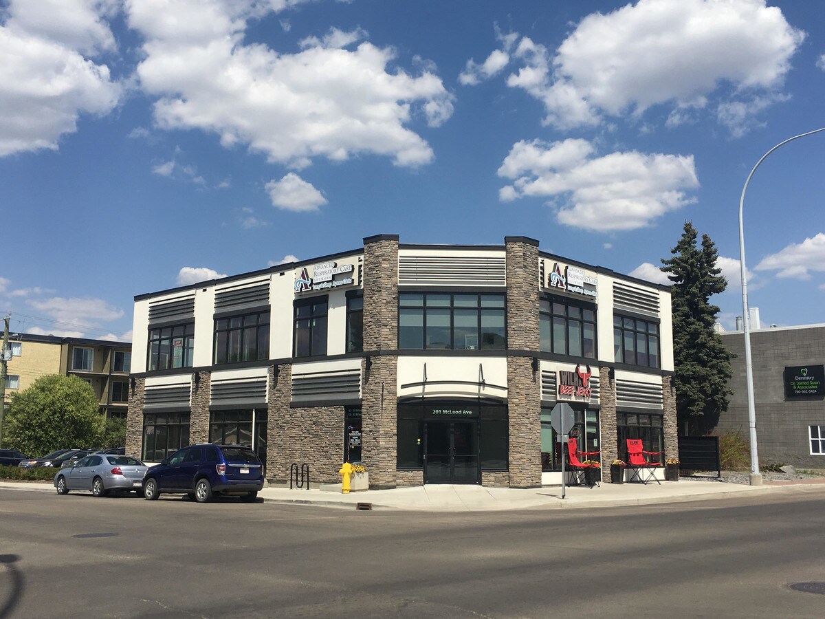 201 McLeod Ave, Spruce Grove, AB T7X 2K5