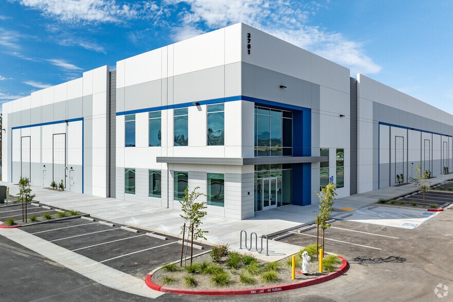 Brickway Boulevard & Copperhill Parkway, Santa Rosa, CA for lease - Primary Photo - Image 1 of 3