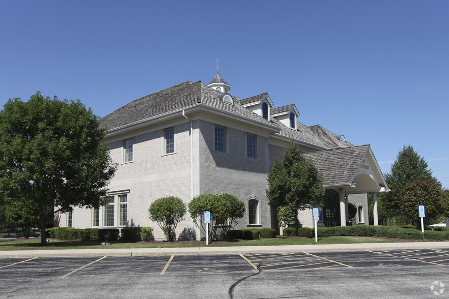 444 N Rand Rd, North Barrington, IL for lease - Building Photo - Image 3 of 3