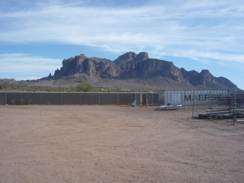 3695 E Apache Trl, Apache Junction, AZ for sale - Primary Photo - Image 1 of 1