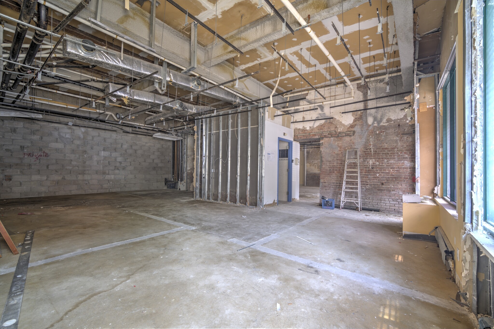 2613 Frederick Douglass Blvd, New York, NY for lease Interior Photo- Image 1 of 7