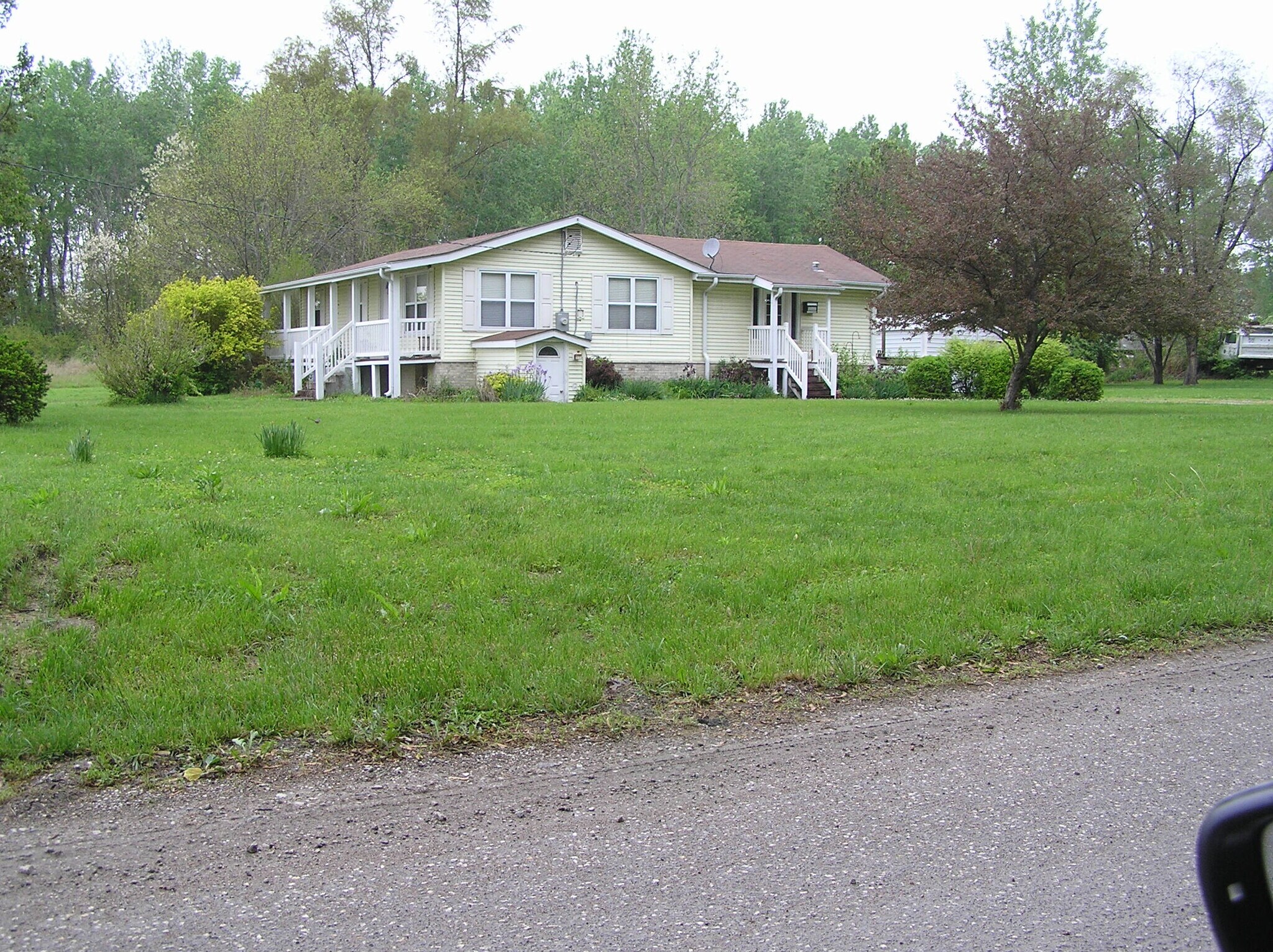 3275 Hawning Rd  