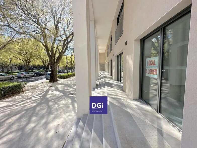Office in Nîmes for lease - Building Photo - Image 3 of 5