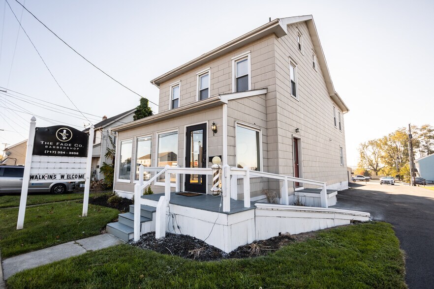 408 W Main St, New Holland, PA 17557