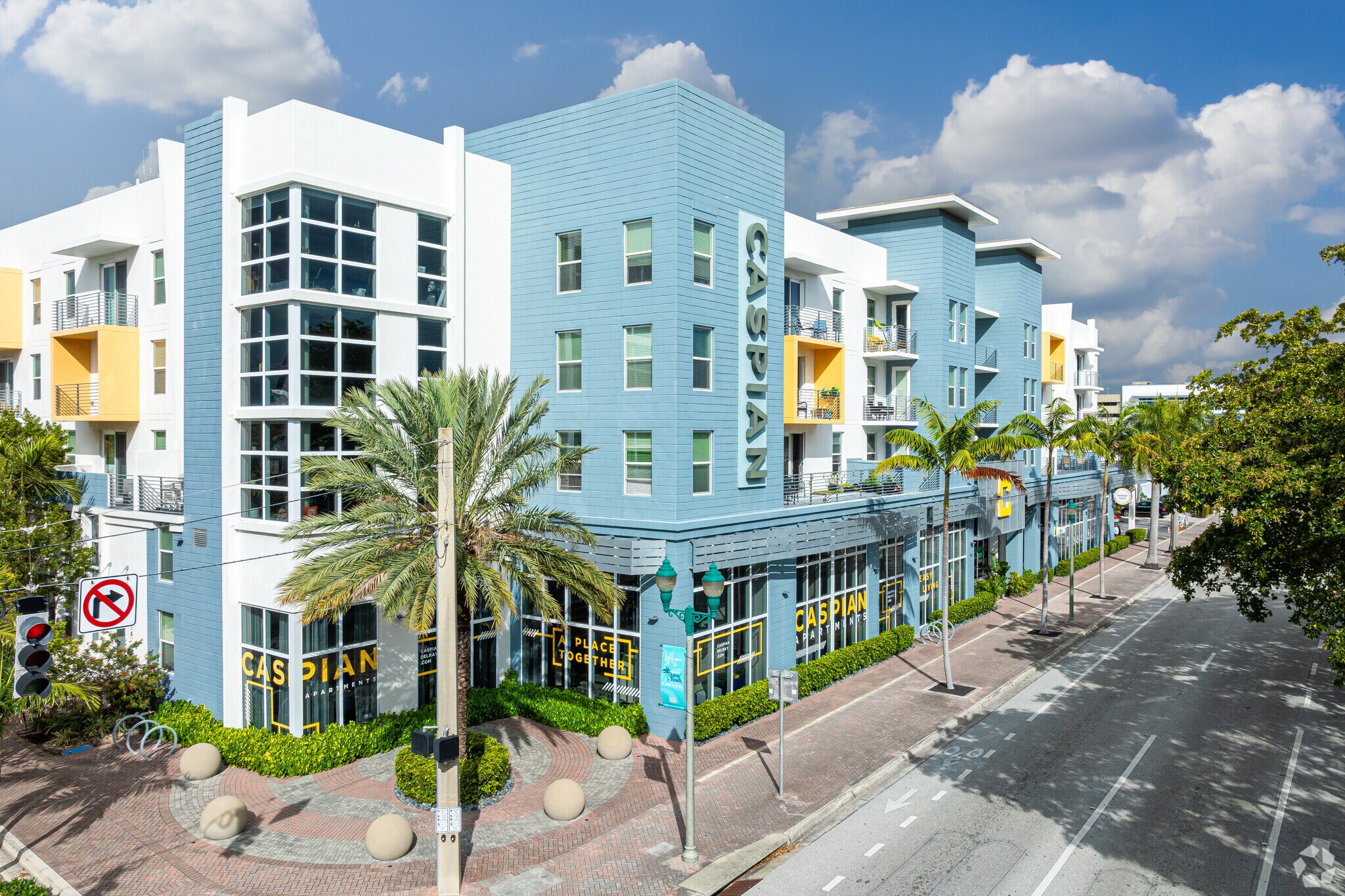 190 SE 5th Ave, Delray Beach, FL for lease Primary Photo- Image 1 of 214