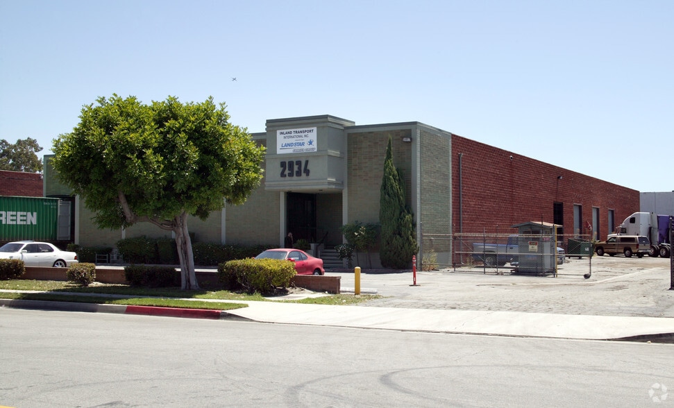 2934 E Las Hermanas St, Rancho Dominguez, CA for lease - Building Photo - Image 2 of 5