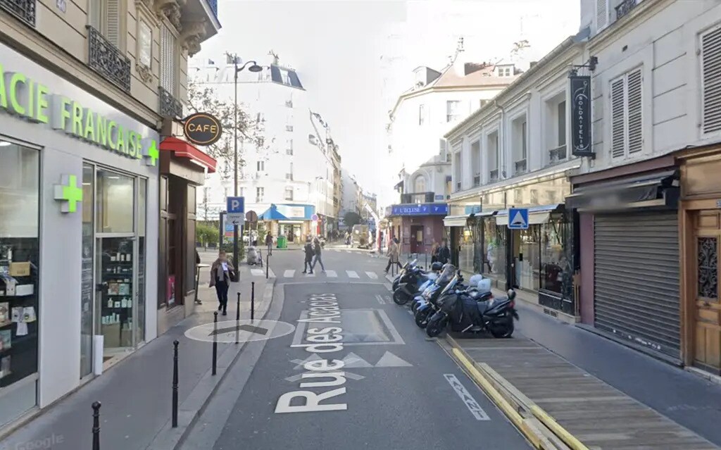 Retail in Paris for lease Building Photo- Image 1 of 5