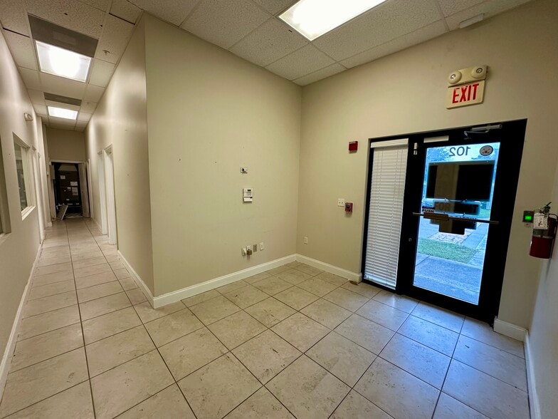 73 SW 12th Ave, Dania Beach, FL for lease - Building Photo - Image 2 of 14