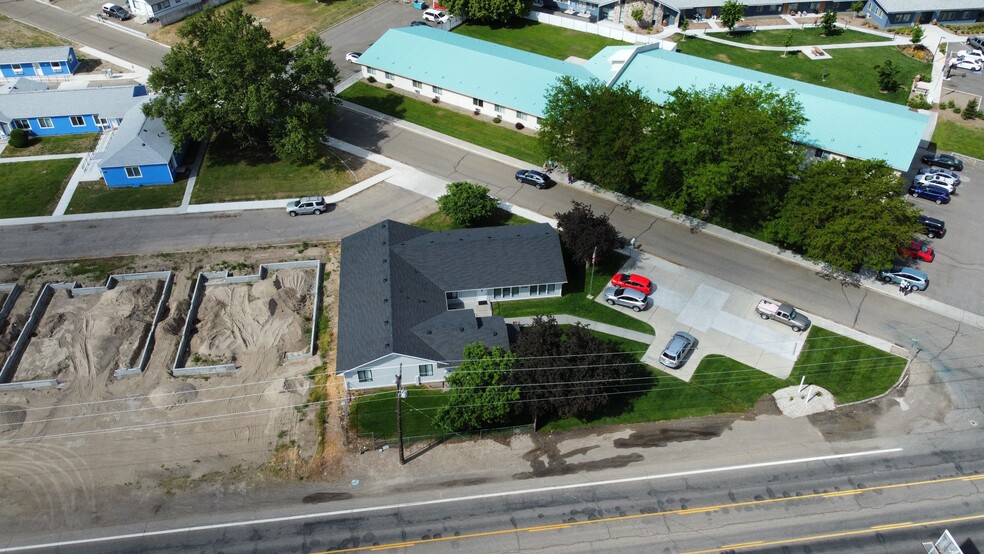 995 N Oregon St, Ontario, OR for sale - Building Photo - Image 2 of 4