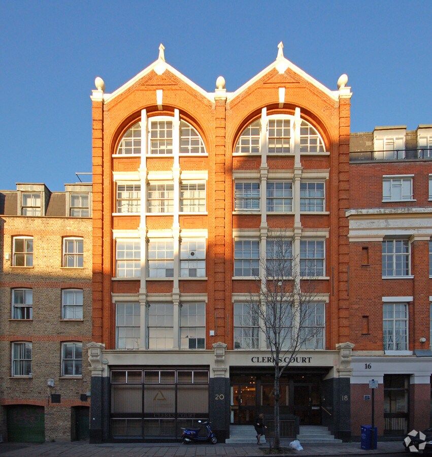 1820 Farringdon Ln, London, EC1R 3AU