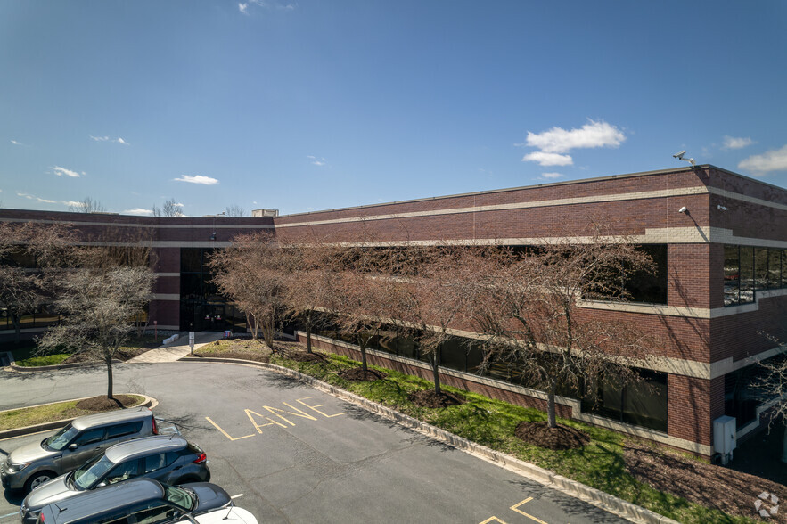 405 Silverside Rd, Wilmington, DE for lease - Building Photo - Image 2 of 5