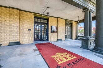 1011 N Mesa St, El Paso, TX for lease Interior Photo- Image 2 of 9