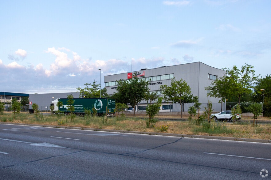 Avenida de la Cantueña, 2, Fuenlabrada, Madrid for lease - Building Photo - Image 2 of 2