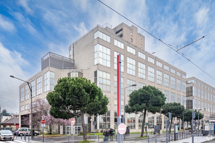 102-108 Avenue De Stalingrad, Villejuif for lease - Building Photo - Image 2 of 6
