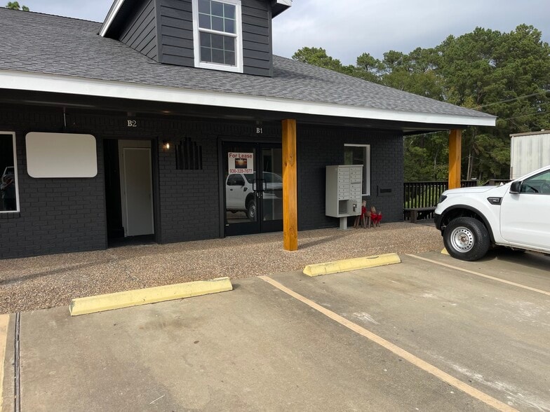 340 Pan American Dr, Livingston, TX for lease - Building Photo - Image 3 of 3